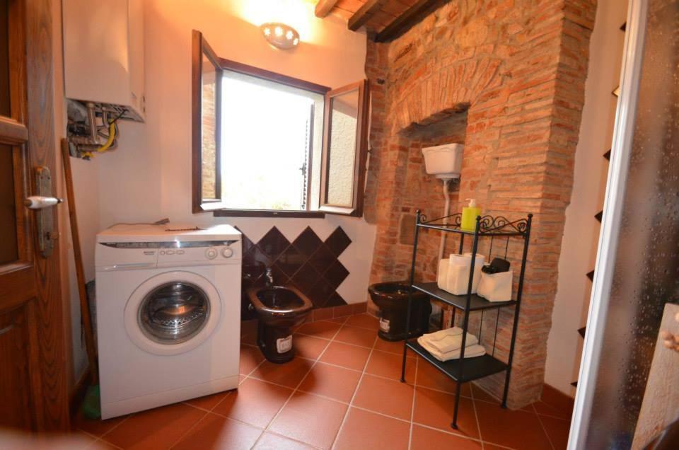 MontepescaliLa Divina Dimora Il Castello Degli Spiriti Magniアパートメント 部屋 写真