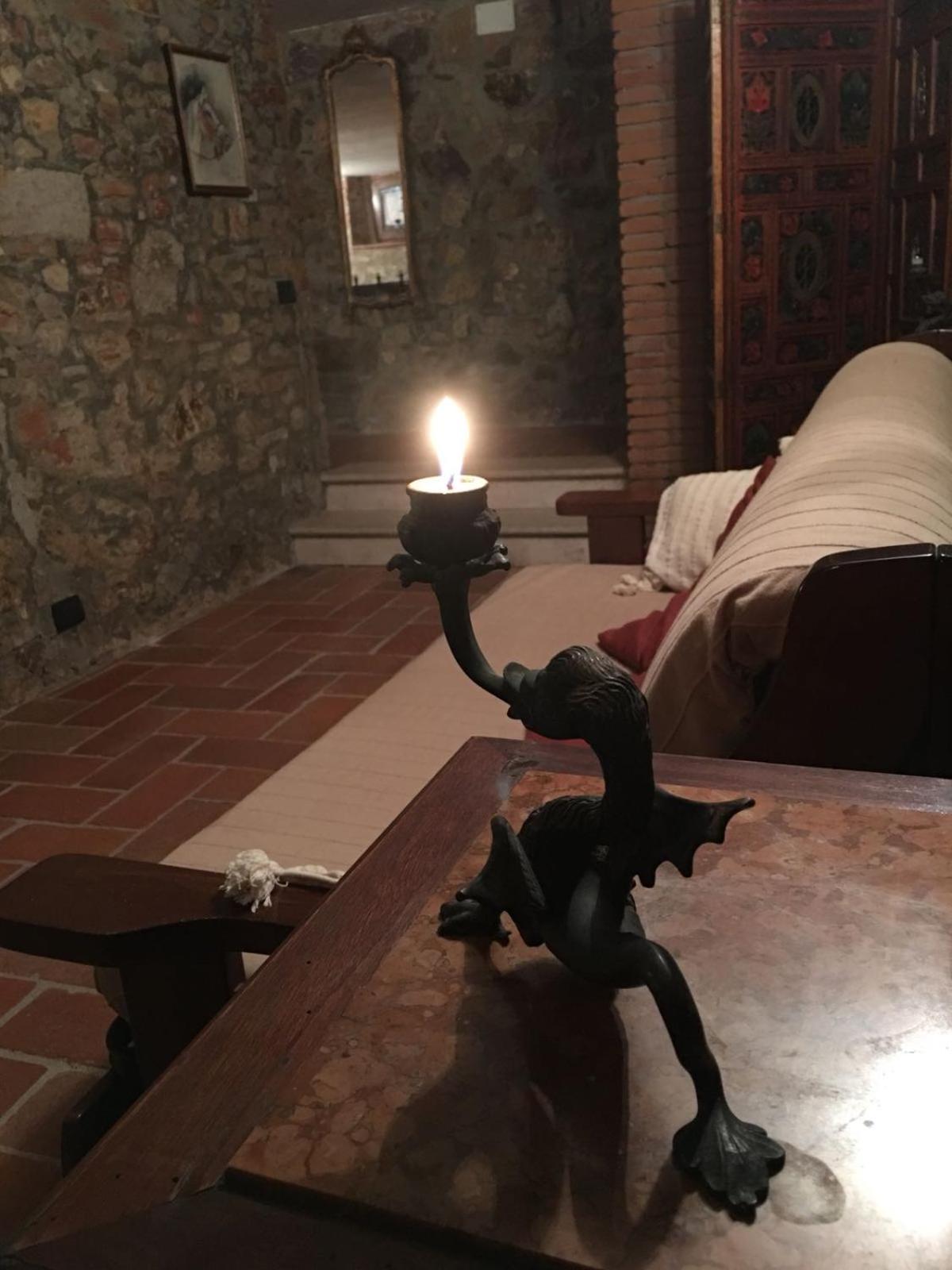 MontepescaliLa Divina Dimora Il Castello Degli Spiriti Magniアパートメント エクステリア 写真
